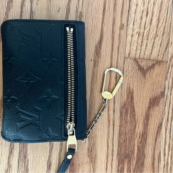 LV black leather authentic Empriente Key Pouch - Picture 9 of 9